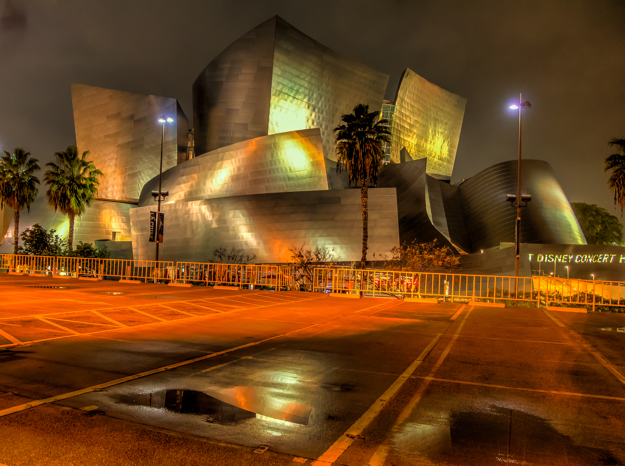 Walt Disney Concert Hall (1 of 1).jpg