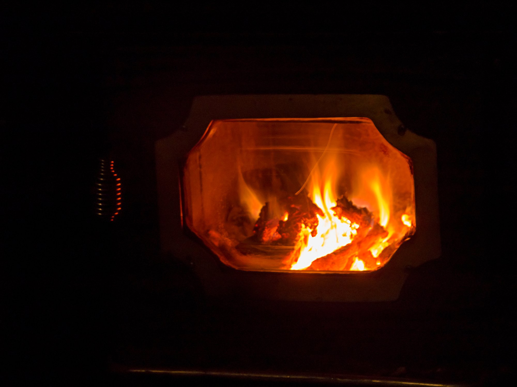 wood stove 3012 01.09.23 x.jpg