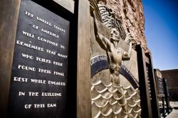 hoover_dam_monument_smaller.jpg