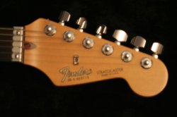 Strat-02.jpg