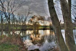 Lake HDR Single.jpg