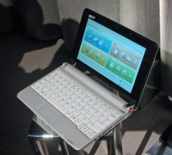 acer-aspire-one-hands-on-00.jpg