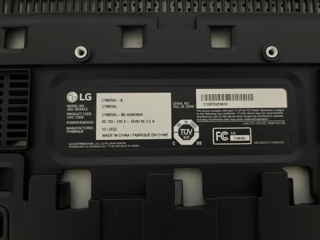 LG UltraFine 5KJPG.JPG