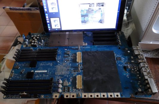 Logic board is out too.JPG