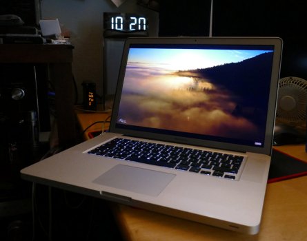 MBP 2010 with 2011 high res matte display.JPG