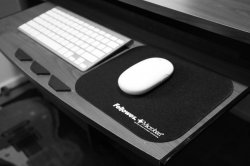 Mouse_and_Keyboard_by_Benguitar.jpg