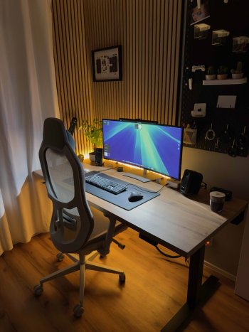 DeskSetupSmall.jpeg
