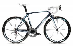 madone69prored_whiteblue.jpg