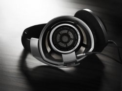 Sennheiser-HD-800.jpg