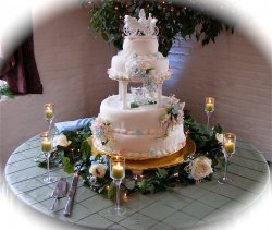 Tiffs wedding Cake.jpg