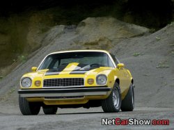 Chevrolet-Camaro_1975_photo_01.jpg