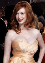 gg-christina-hendricks-06.jpg