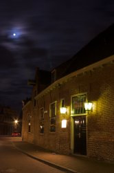 Stadtmauer bei Nacht.jpg