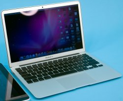 MacBook AIr 3.jpg