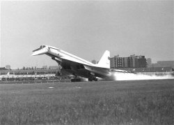 tupolev-tu-144-at-paris-air-show-1973.jpg.500x400.jpg