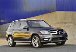 2011-Mercedes-Benz-GLK_Class-Image-030-800.jpg