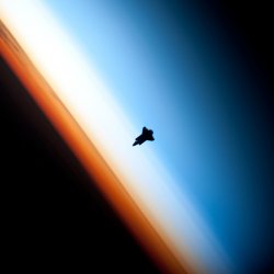 shuttleapproaching.jpg