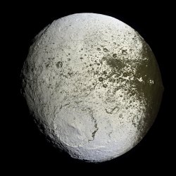 iapetus3_cassini.jpg