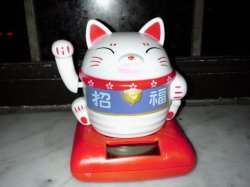 maneki.jpg