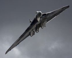 vulcan-b-2-xh558-g-vlcn-leuchars-11-09-10-6.jpg