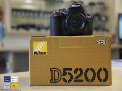 Nikon D5200 07.jpg