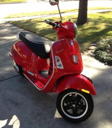 red vespa_0611.jpg