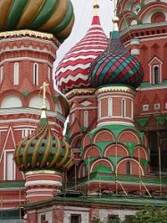 220px-St_Basils_Cathedral_closeup.jpg