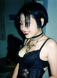 Goth-Asian-Gothic-Girl.jpg