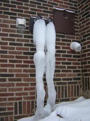 weird-icicle-3.jpg