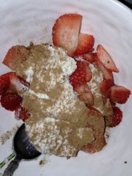 strawberries&almondcreme.jpg