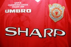 man_utd_treble_shirt-313486.jpg