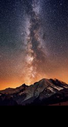 Milky Way Mt Rainier.jpg