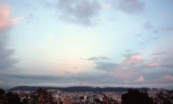 Quito_planeland.gif