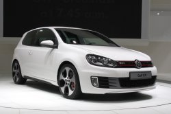 2010_volkswagen_gti_base-pic-7484593735345481842.jpeg