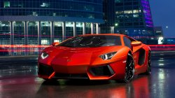 2013-Lamborghini-Aventador-LP700-4-V6-1080.jpg