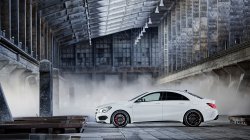 2014-Mercedes-Benz-CLA45-AMG-V2-1080.jpg