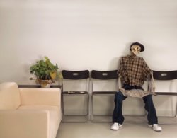 skeleton-in-waiting-room.jpg