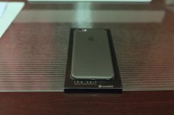 Caudabe Veil iPhone 6 Plus 6.jpg