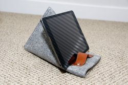 Inateck Felt Sleeve for iPad mini review 4.jpg