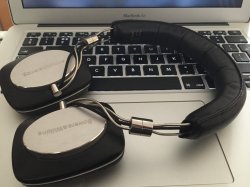 Bowers & Wilkins P5.jpg