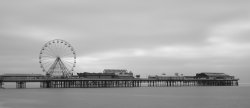 Blackpool Cenral Pier.jpg