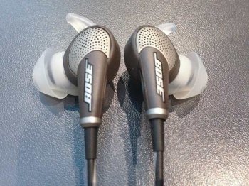 bose-qc20i-vs-qc15-02.jpg