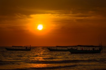 boats_on_the_sea.jpg