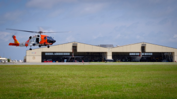Coast Guard helicopter 2560.png