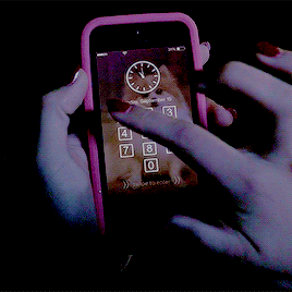tumblr_nr29tukrYu1sepx2oo2_400.gif