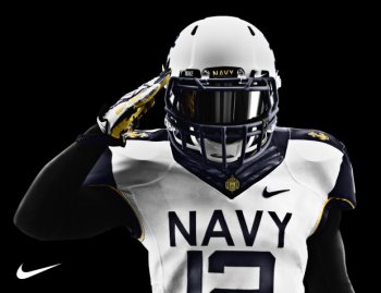 FA12_AT_NAVY_SALUTE_HORIZ_16125-620x478.jpg