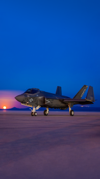 Fighter Jet 02.png