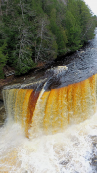 Waterfall 01.png