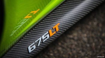 2016_mclaren_675lt_42_1920x1080.jpg