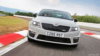2016_skoda_octavia_vrs_1_2560x1440.jpg